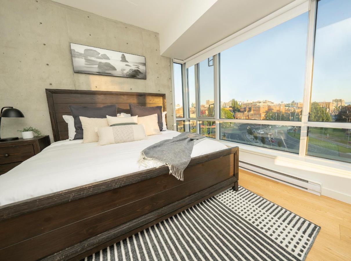 Janion Sky By Iris Properties! Victoria